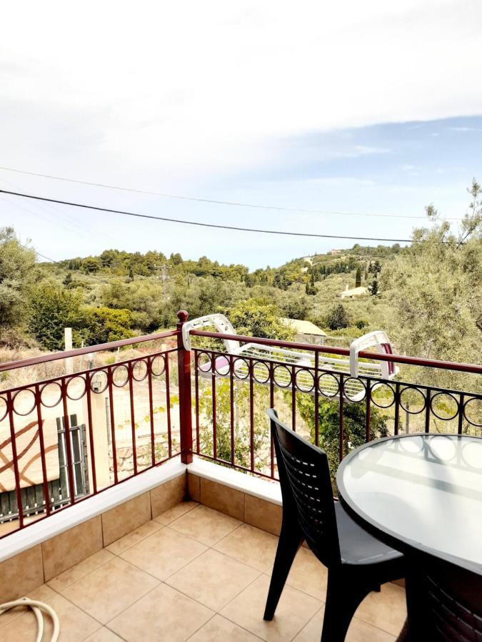 Monika Lefkada Hotel Tsoukaládhes Exterior foto