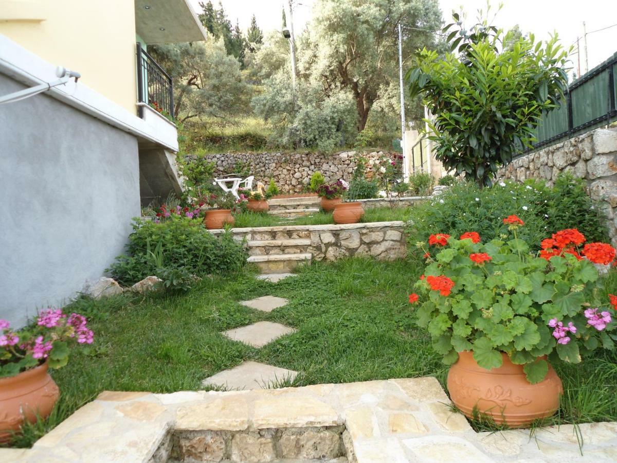 Monika Lefkada Hotel Tsoukaládhes Exterior foto